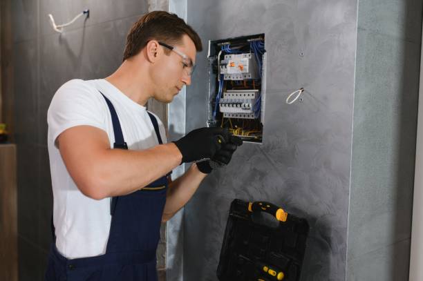 Best Affordable Emergency Electrician  in Eastlawn Gardens, PA